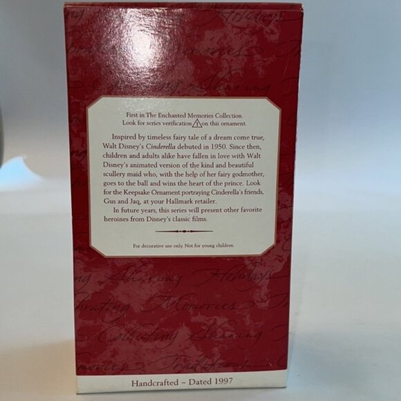 Vintage Hallmark Keepsake Disney Cinderella Ornament NIB Collectible - Picture 2 of 3